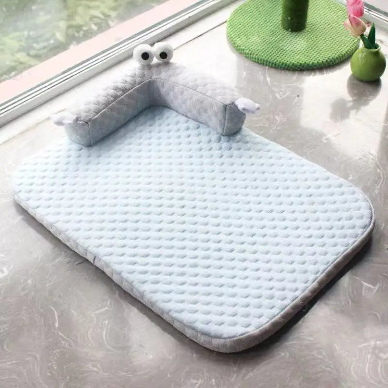 Breathable and non-stuffy dog bed, universal summer sponge dog bed, dog mat for heatstroke prevention, moisture absorption, deta